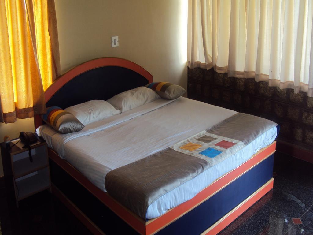 Stay Simple Riverdale Resort Hassan Extérieur photo